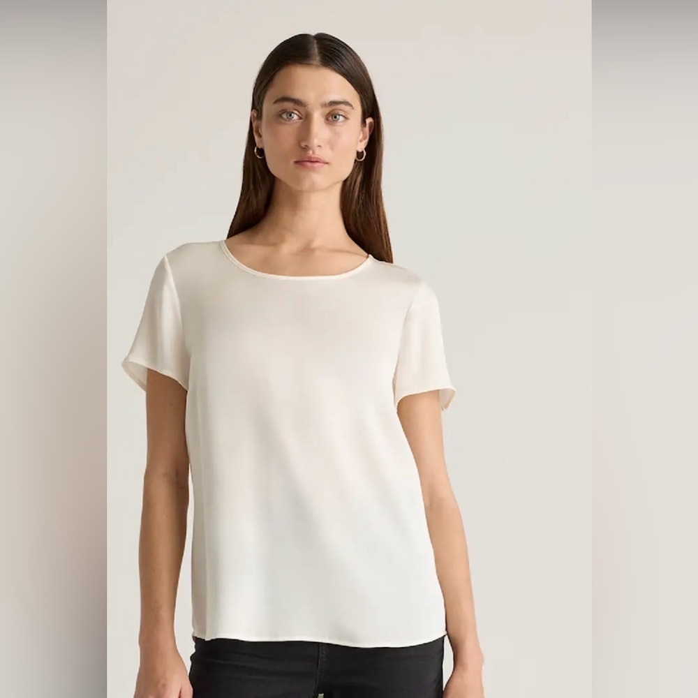 Quince Washable Stretch Silk Tee Ivory XS 90% Silk Minimalist Blouse